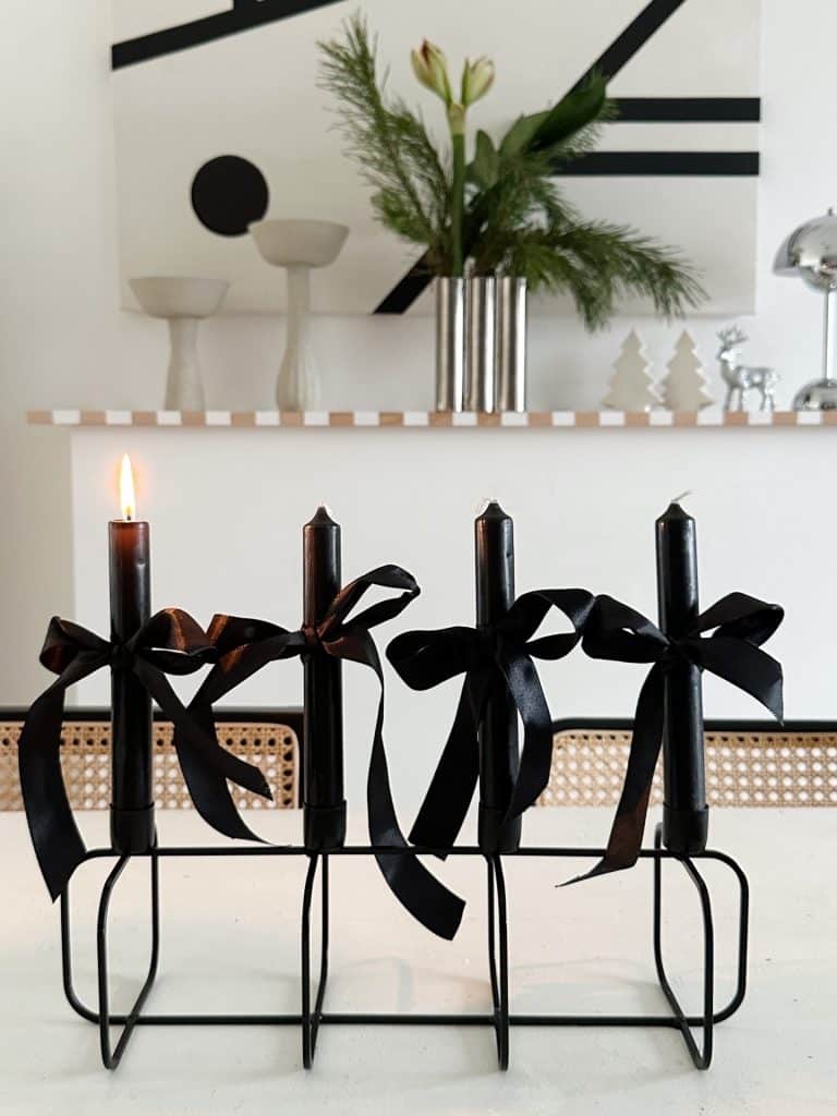 Adventskerzen schwarz Schleifen